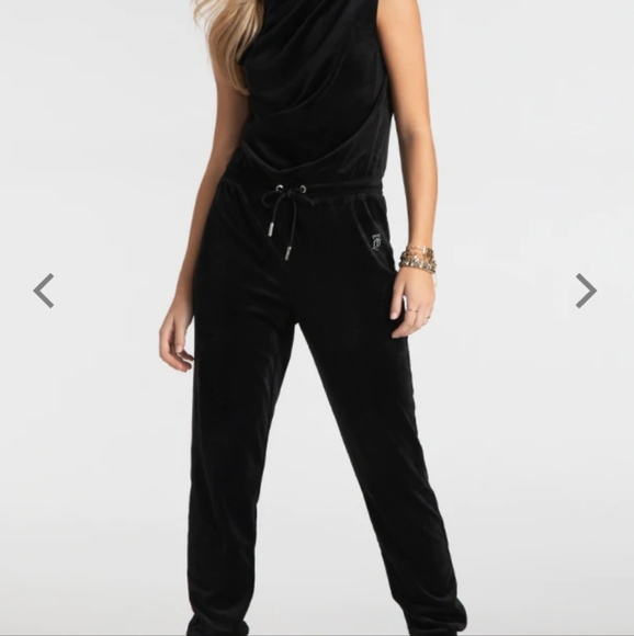 SMALL BLING SLEEVELESS VELOUR JUMPSUIT - Picture 2 of 8